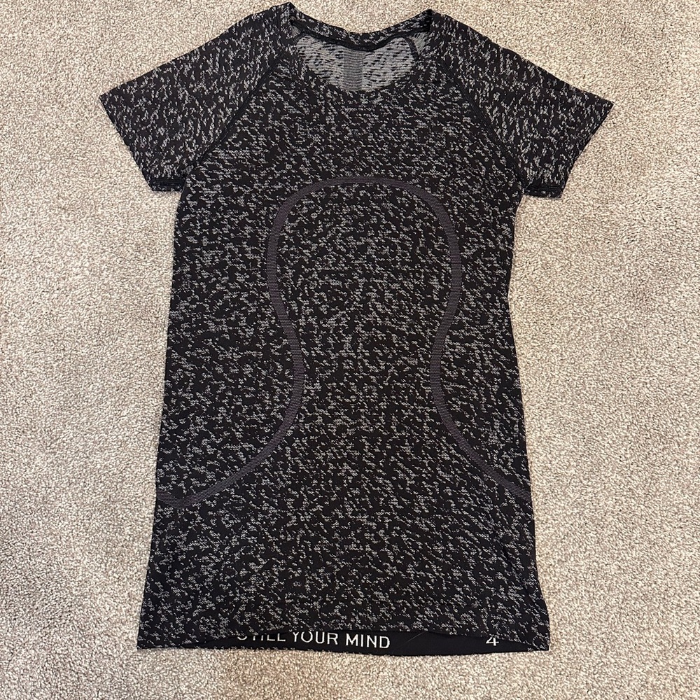 Lululemon Swiftly Tech Short-Sleeve 2.0